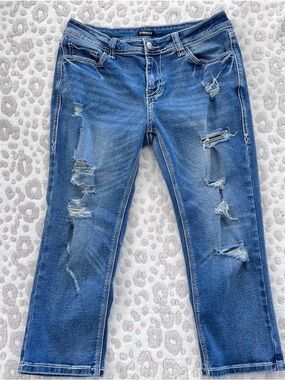 Women’s Distressed Blue Jeans